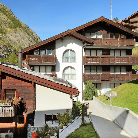 Collinetta Apartment